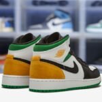 1_front-air-jordan-1-mid-se-white-laser-orange-lucky-green-636057.jpeg