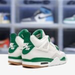 1_front-Air Jordan 4 Retro SB Pine Green.jpeg