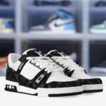 2-louis-vuitton-lv-trainer-sneaker--BM9U5PMI02_PM2_Front-view.jpeg