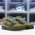2-louis-vuitton-lv-trainer-sneaker--BTU00OMI45_PM2_Front-view.jpeg