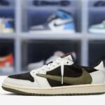 2_left-air-jordan-1-low-og-sp-travis-scott-olive-1.jpeg