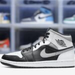 2_left-air-jordan-1-mid-white-shadow-421499.jpeg
