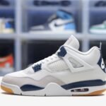 2_left-Air Jordan 4 Retro SB Navy Blue.jpeg