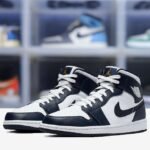 3_side-Air-Jordan-1-Mid-White-Gold-Obsidian-2.jpeg