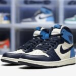 3_side-Air Jordan 1 Retro High OG Obsidian UNC 20194.jpeg