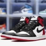 3_side-Air Jordan 1 Retro High Satin Black Toe4.jpeg