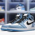 3_side-Air Jordan 1 Retro High University Blue3.jpeg