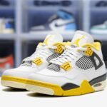 3_side-Air Jordan 4 Vivid Sulfur2.jpeg