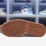 6_sole-air-jordan-1-retro-low-og-sp-travis-scott-canary-4.jpeg