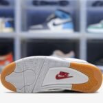 6_sole-Air Jordan 4 Retro SB Navy Blue4.jpeg